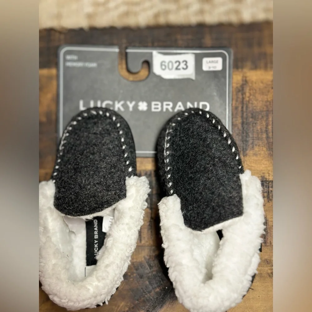 Lucky brand large 9-10 toddler memory foam nwt faux wool a line house shoes